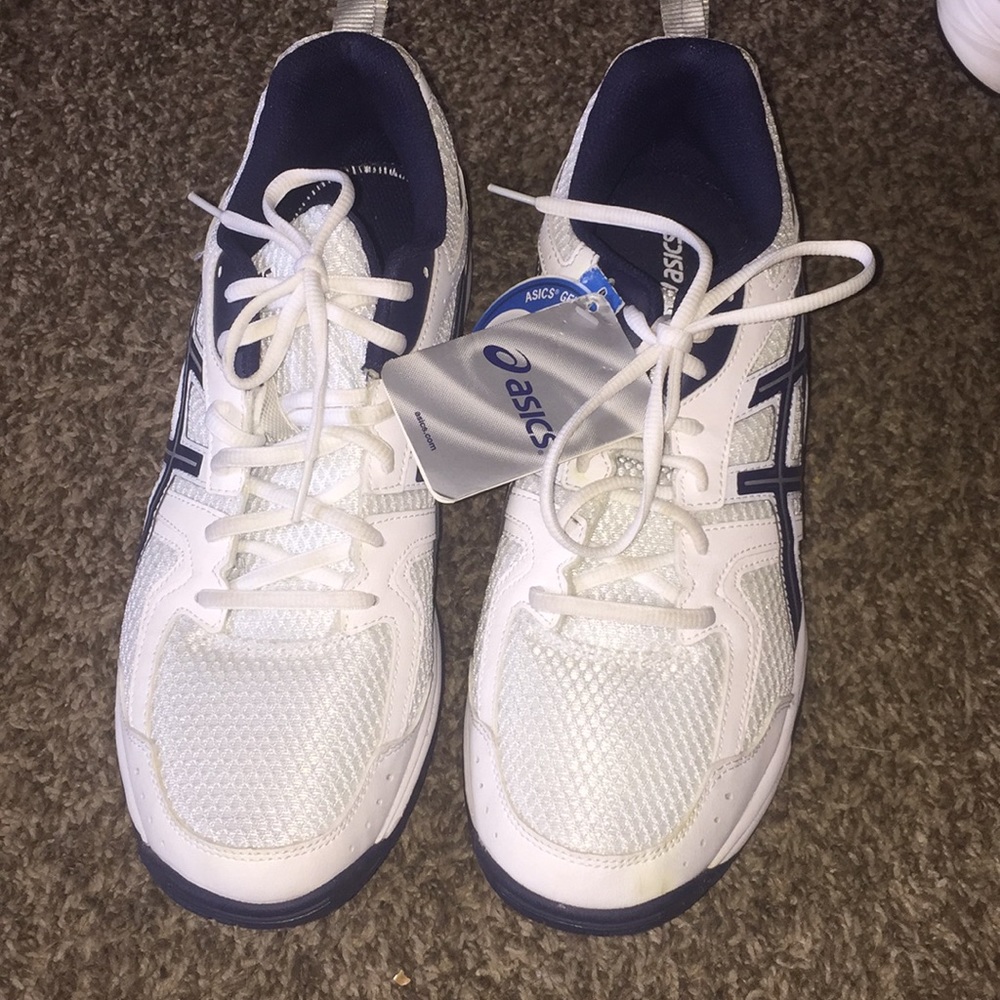 ASICS tennis shoes